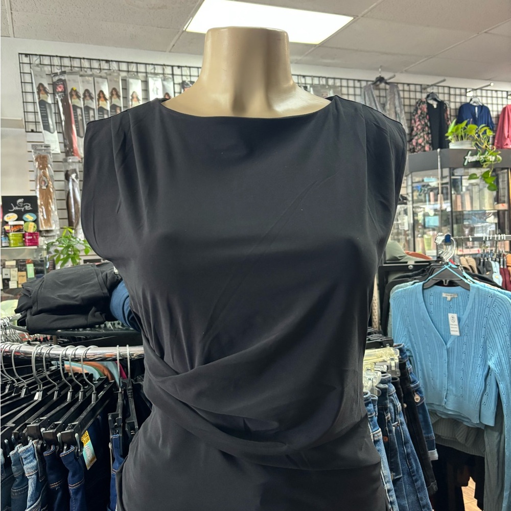Elegant Black Women's Top - Picture 4 of 6